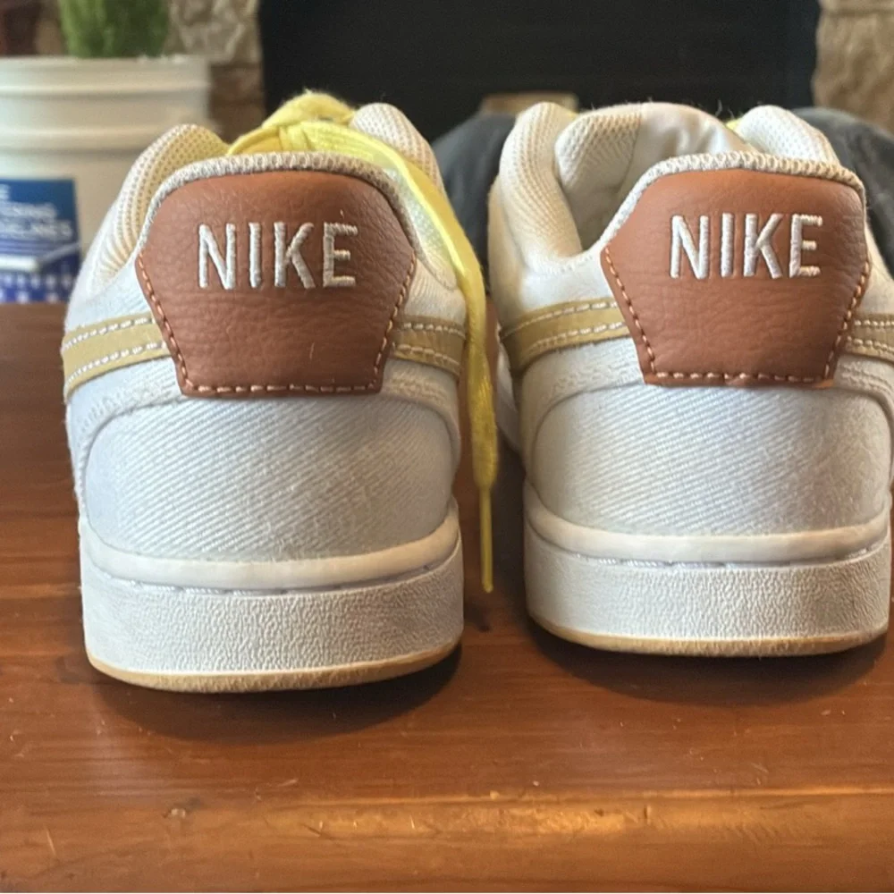 Nike Court Vision Low Canvas Yellow and White - Picture 4 of 4